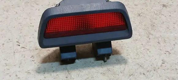Toyota Picnic Third/center stoplight 448