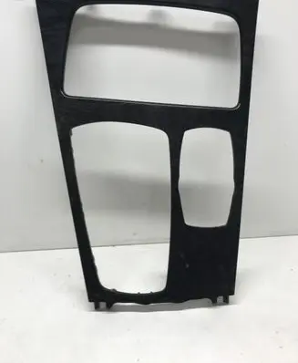 Cup holder front