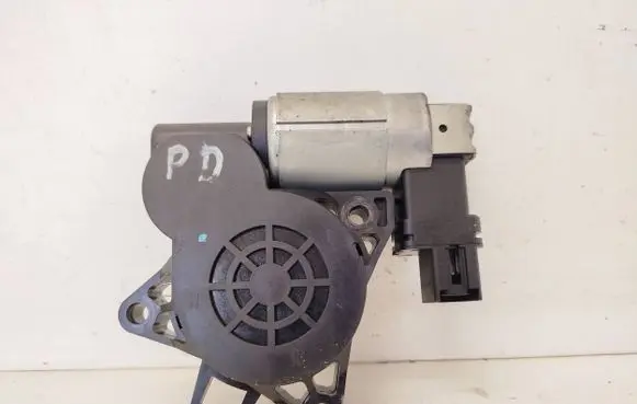 Mazda 3 I Front door window regulator motor G22C5858X CM011650 TN773Z29