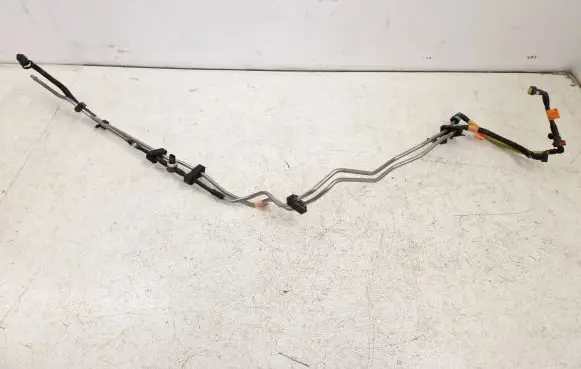 Ford Explorer VI Fuel line pipe FU5A9F972 FU5A9F972AB L1M39J279