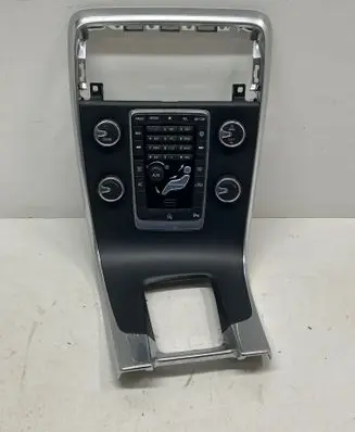 Radio/GPS head unit trim