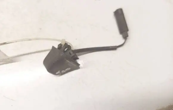 BMW 3 E90 E91 Windshield washer spray nozzle 836538503