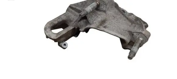 Engine mounting bracket
