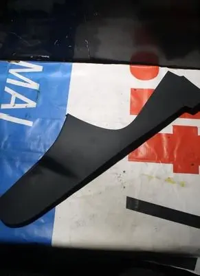 Volvo S60 Centre console side trim front 31348865