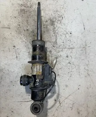 BMW 6 F12 F13 Rear shock absorber/damper 6874771