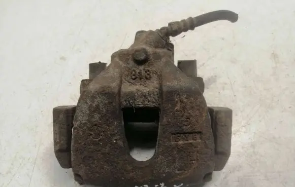 Mazda 3 I Front brake caliper