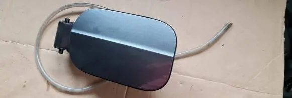 Audi Q7 4M Fuel tank cap trim 4M0809906E LZ7S
