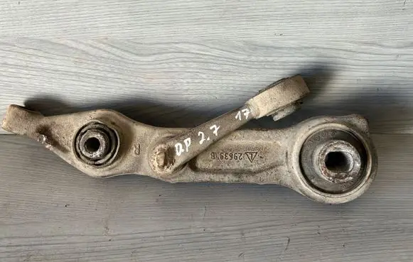 Mercedes-Benz E W211 Front lower control arm/wishbone 29639