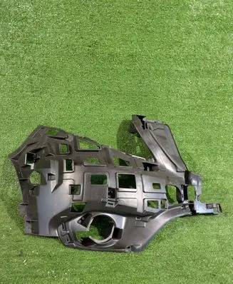 Mercedes-Benz Vito Viano W447 Front bumper mounting bracket 