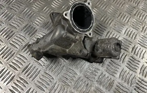 Audi A3 S3 8P EGR valve 03g129637a