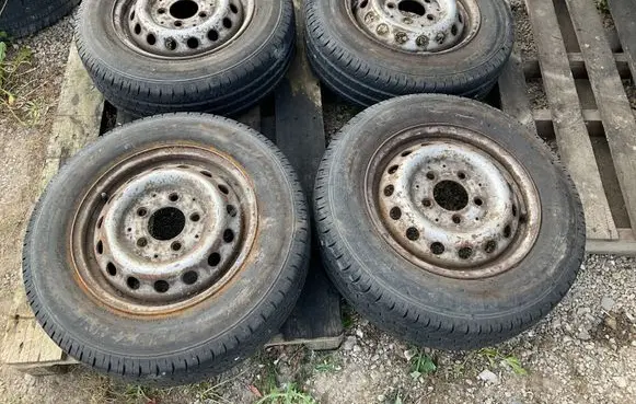 Mercedes-Benz Sprinter W901 W902 W903 W904 R15 steel rim A9034011402