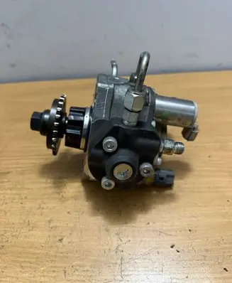 Subaru Outback Fuel injection high pressure pump 2940002220