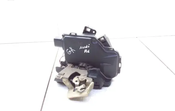 Audi A6 S6 C5 4B Rear door lock