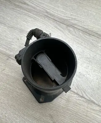 Audi A3 S3 8L Mass air flow meter AFH6010B 058133471 22396