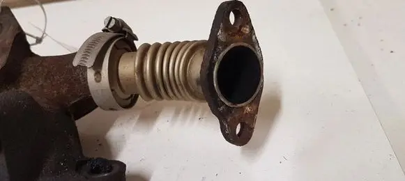 Volvo S60 Exhaust manifold 30637797