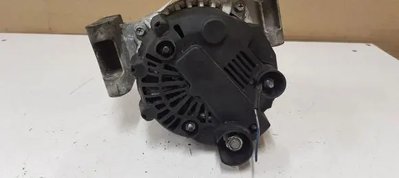 Opel Corsa C Generator/alternator IFE27113