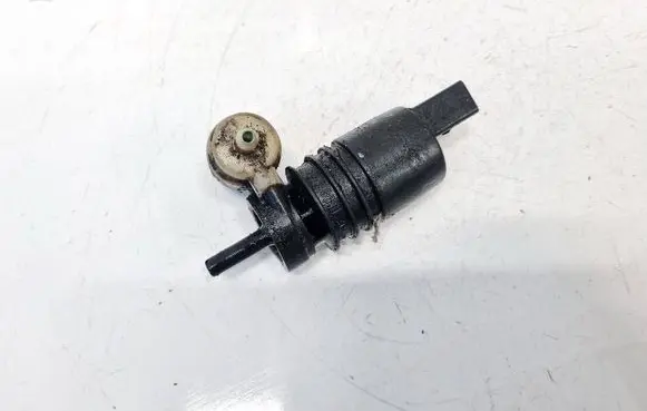 Opel Astra J Windscreen/windshield washer pump 13250357 3240117