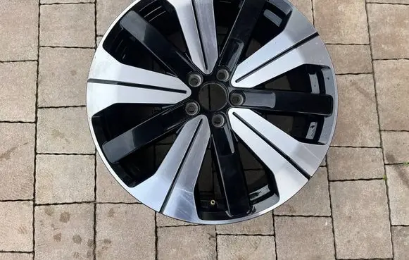 Volvo XC40 R19 alloy rim 32143628