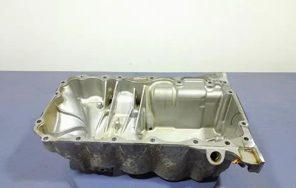 BMW 2 F45 Oil sump 8580120