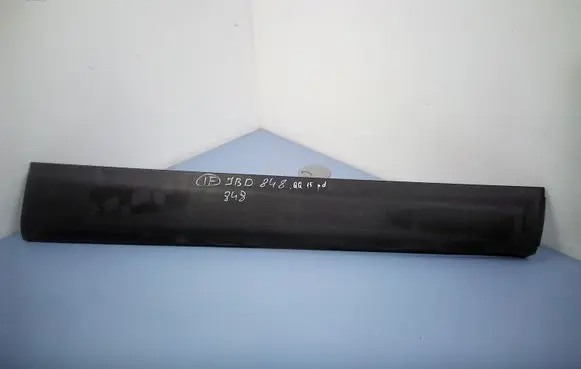 Nissan Qashqai Front door trim (molding) 808704EA0A