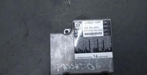 Volkswagen PASSAT B6 Airbag control unit/module 3C0909605N