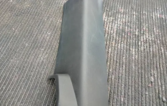 SsangYong Korando (B) pillar trim (bottom)