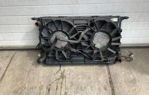 Audi A8 S8 D4 4H Radiator set 4H0121003K
