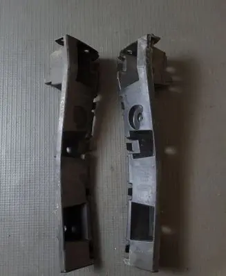 Ford Mustang VI Front bumper mounting bracket FR3B16C066AC FR3B16C067AC