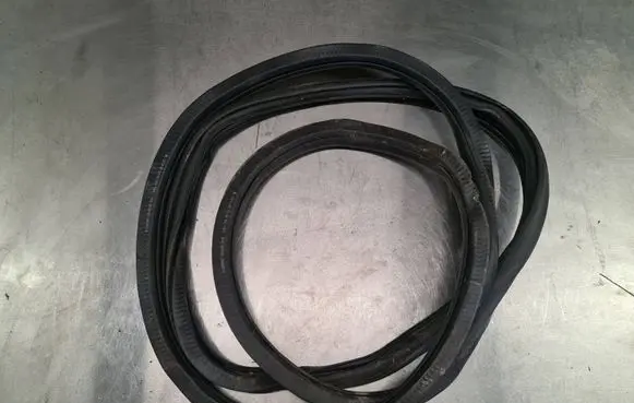 Volkswagen Caddy Front door rubber seal 2K0837911H 2K0837911