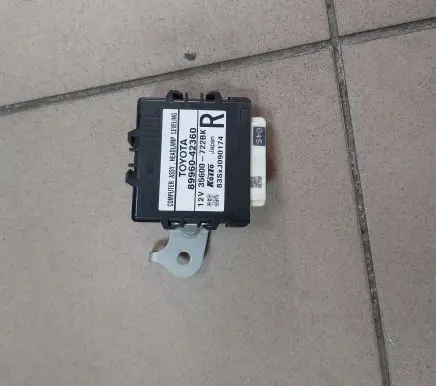 Toyota RAV 4 (XA40) LED ballast control module 8996042360