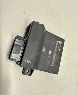 Audi Q7 4L Gateway control module 4L0907468A 4L0910468