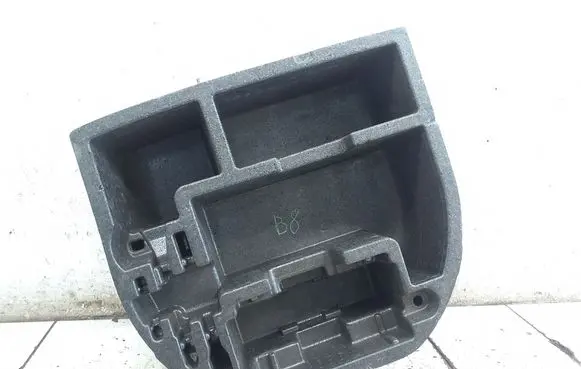 Peugeot RCZ Tool box 314895207 YM30300180B