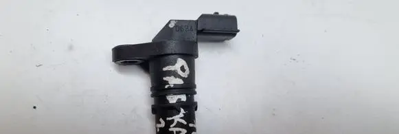 Nissan Qashqai Crankshaft position sensor 8200885209A