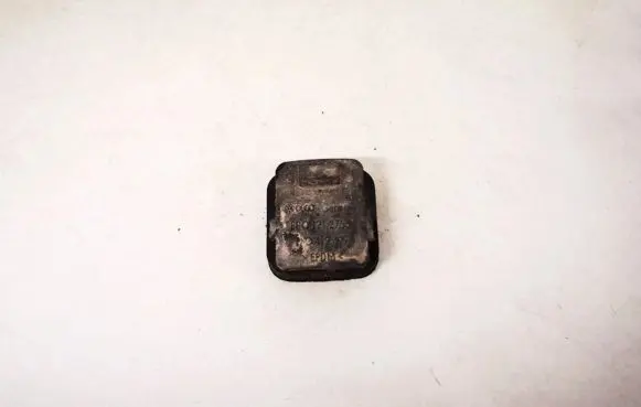 Audi A4 S4 B6 8E 8H Radiator mount bracket 8d0121276