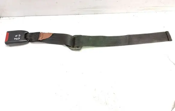 Volkswagen Polo II 86C 2F Rear seatbelt buckle 1565016 36008