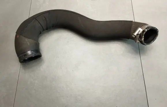 Audi Q5 SQ5 Intercooler hose/pipe 8R0145738R