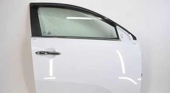 KIA Sportage Front door 