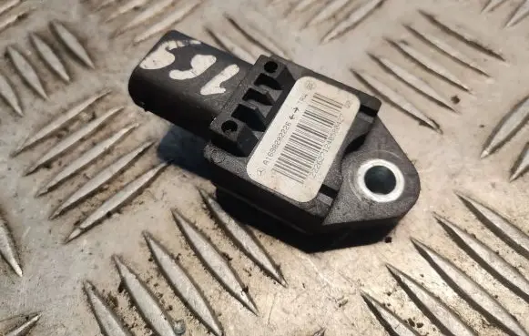 Mercedes-Benz A W169 Airbag deployment crash/impact sensor 1698202226