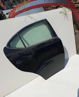 Lexus IS 220D-250-350 Rear door