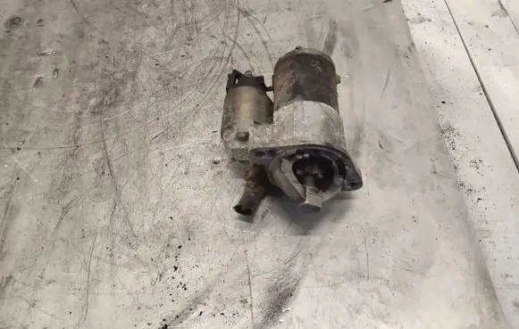 Mitsubishi Grandis Starter motor M000T20672 1810A0