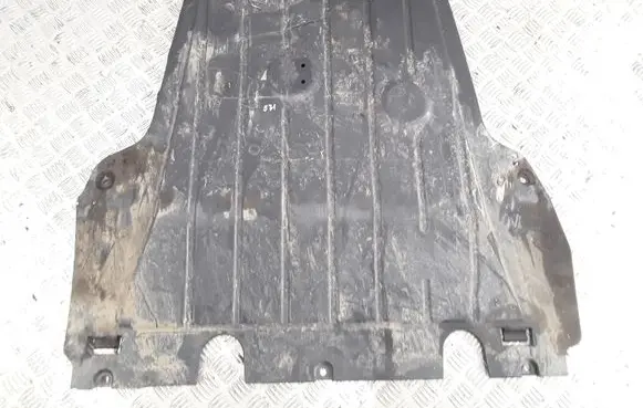 Renault Captur Engine splash shield/under tray 8200540585