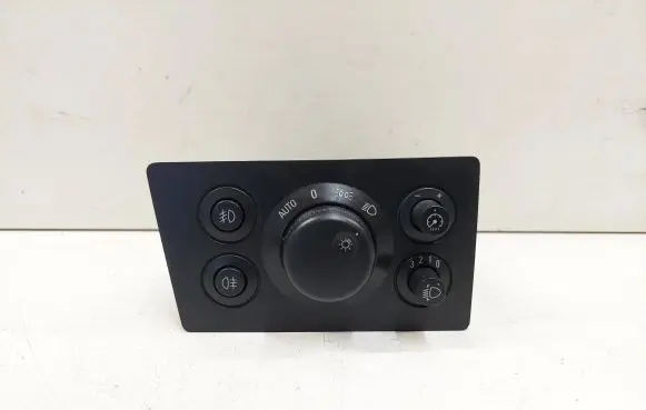 Opel Zafira B Light switch 13205868 LK04060100