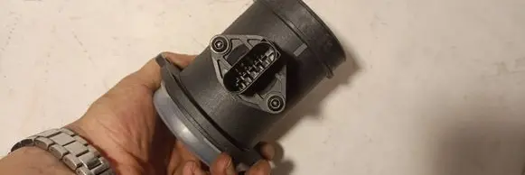 Mercedes-Benz E W210 Mass air flow meter A0000941248