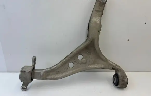 Mercedes-Benz GLE (W166 - C292) Front lower control arm/wishbone A16603