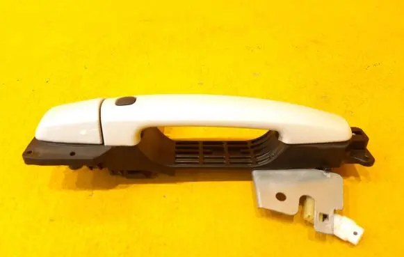 Suzuki SX4 S-Cross Front door exterior handle