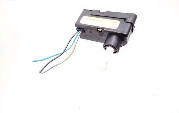 Headlight level adjustment motor