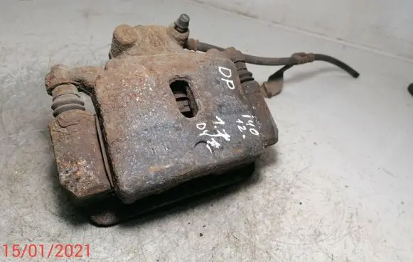 Hyundai i40 Front brake caliper