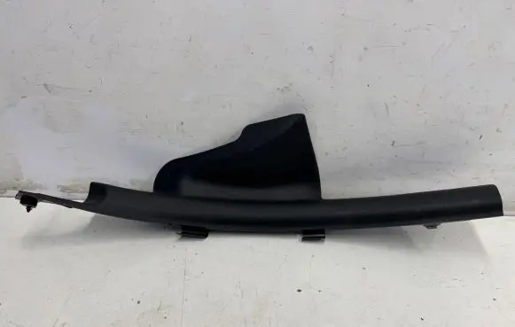 KIA Stinger Rear sill trim cover 85885J5000