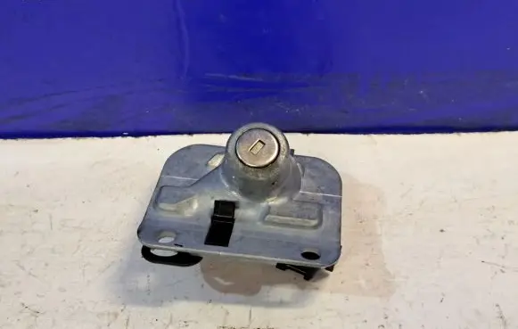 Volvo S80 Tailgate/trunk/boot lock/catch/latch 31253043 30699288