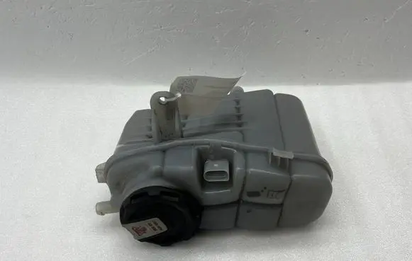 Audi A6 S6 C8 4K Coolant expansion tank/reservoir 4K0121405AB